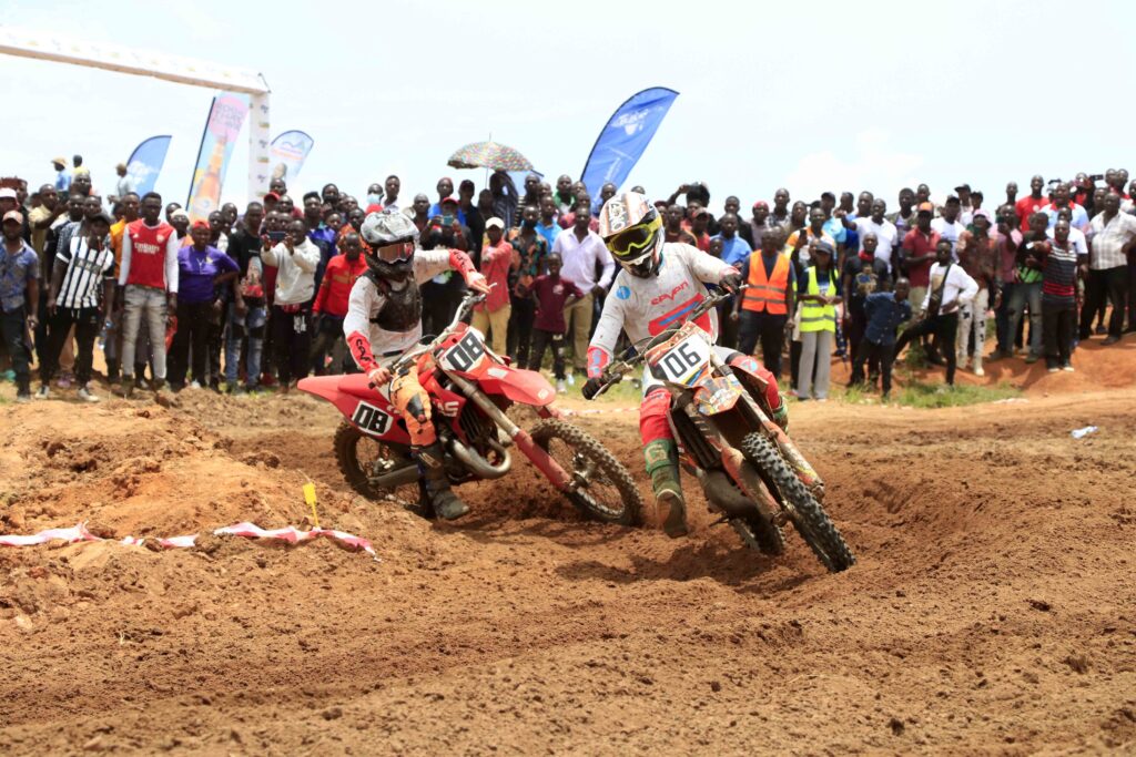 In the MX 125 class, Milton Obote Akaki (bike 08) and Telvin Jjunju (bike 06) went head-to-head throughout the day